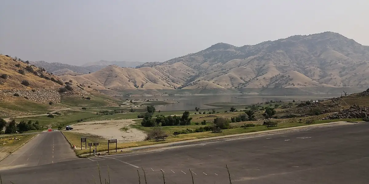 Lake Kaweah and the Sierra Nevada foothills east of Visalia, California
